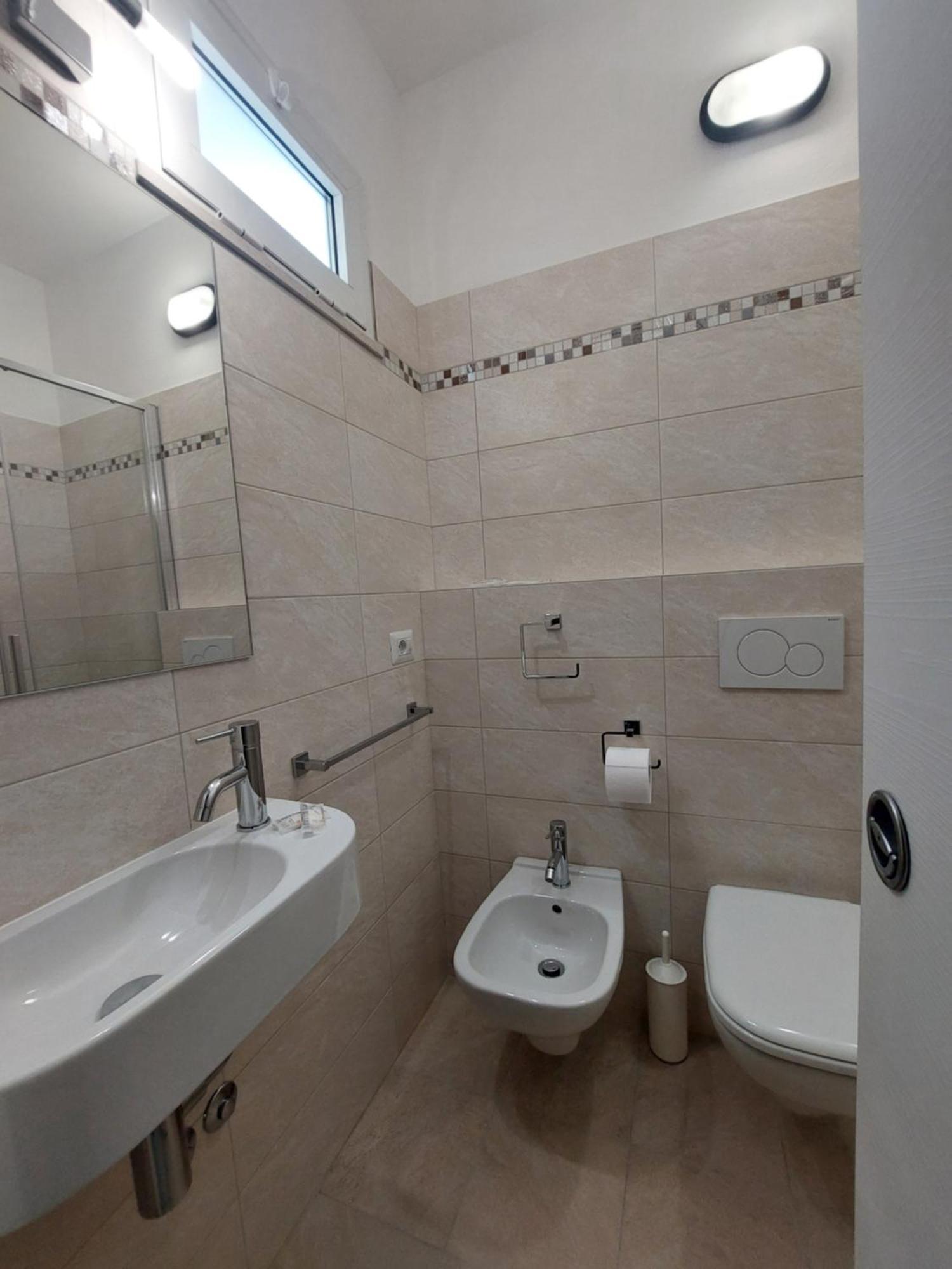 Hotel Villa Aurora Bellaria-Igea Marina Bagian luar foto