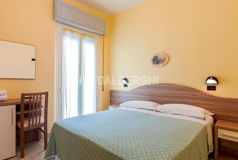 Hotel Villa Aurora Bellaria-Igea Marina Bagian luar foto