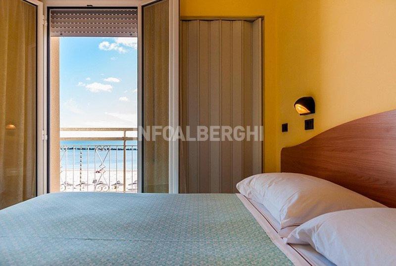 Hotel Villa Aurora Bellaria-Igea Marina Bagian luar foto